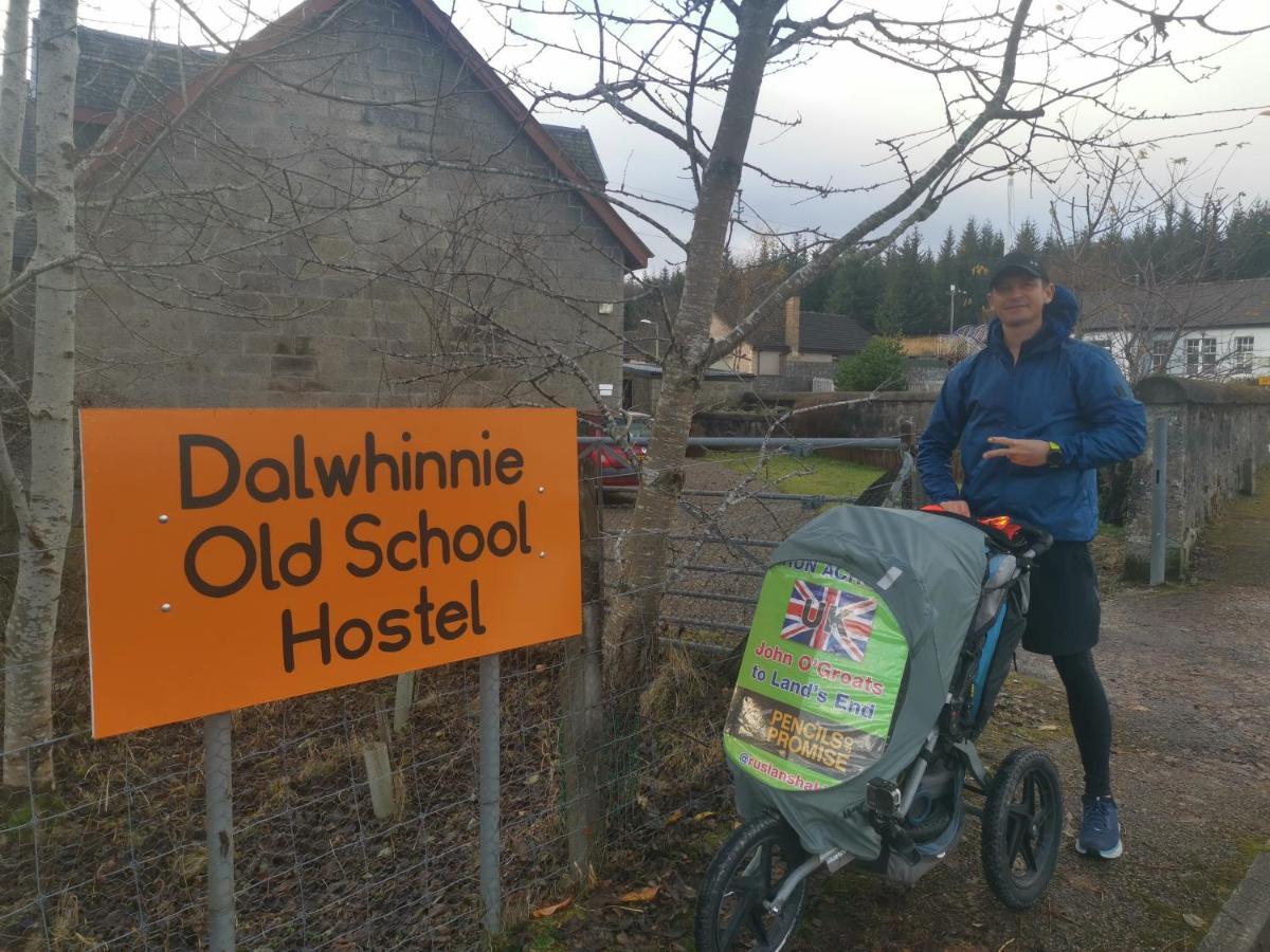 Dalwhinnie Old School Hostel Bagian luar foto